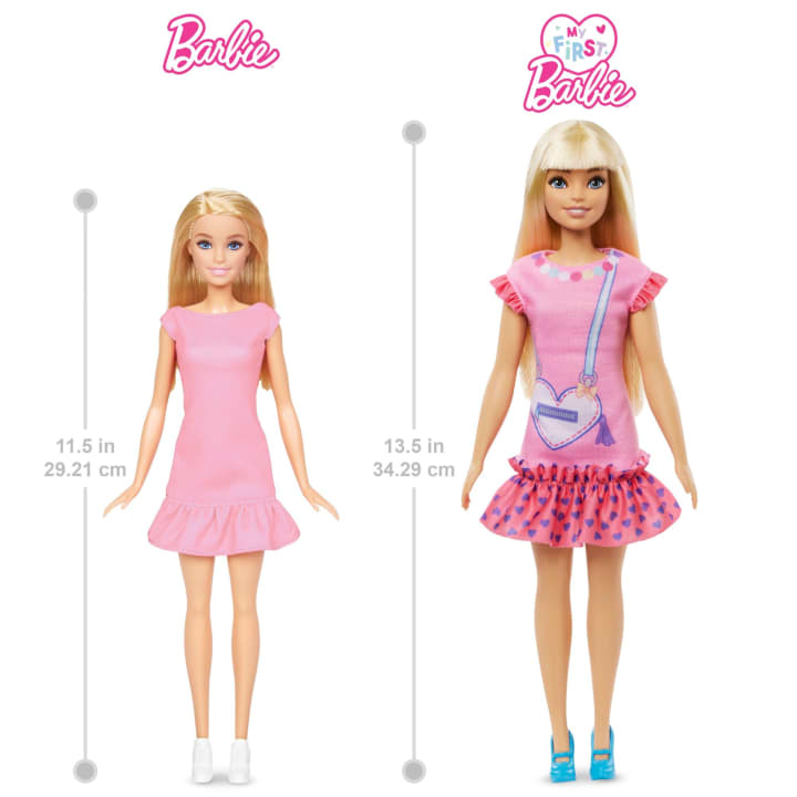 Barbie Minha Primeira Barbie Boneca Modas para Vestir : :  Brinquedos e Jogos