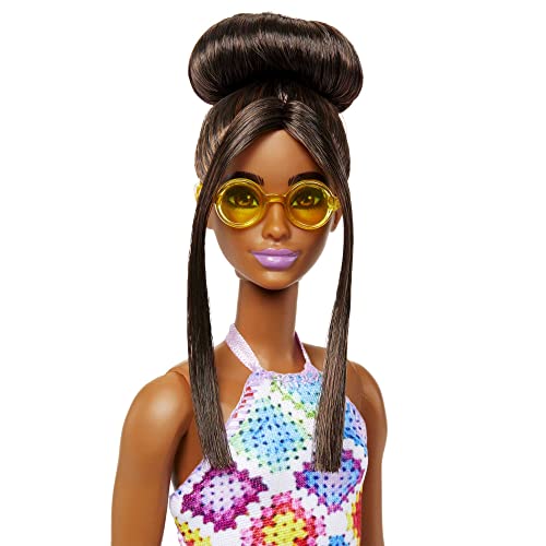 Boneca Barbie - Fashionista Cabelo Castanho no Coque - Modelo 210 MATTEL